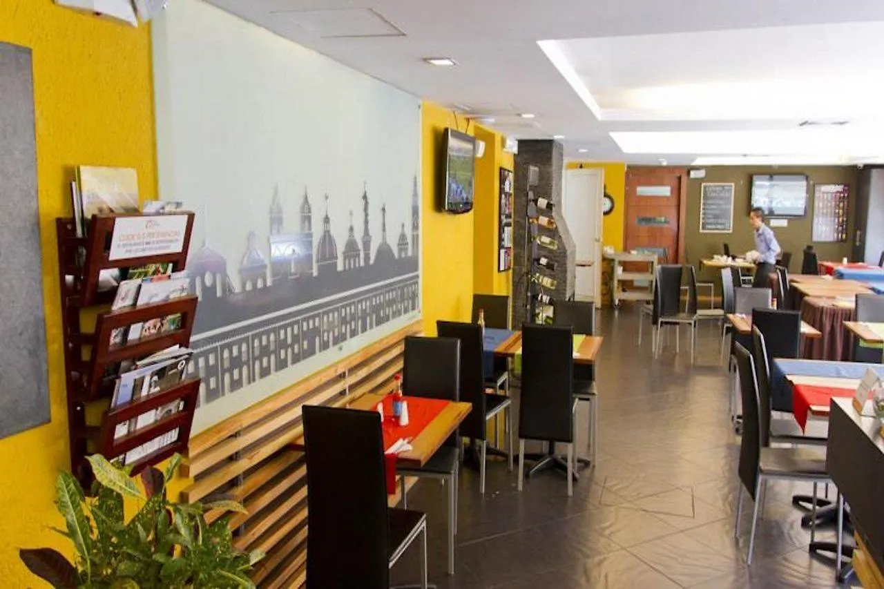 Hotel Finlandia Quito 4*,