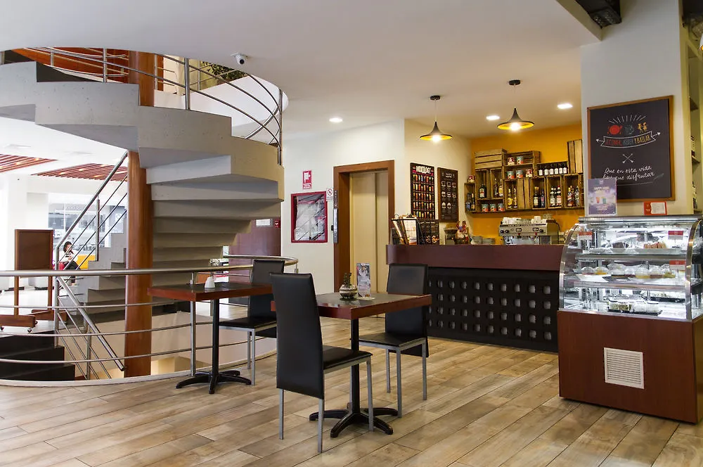 Hotel Finlandia Quito 4*,  Ecuador