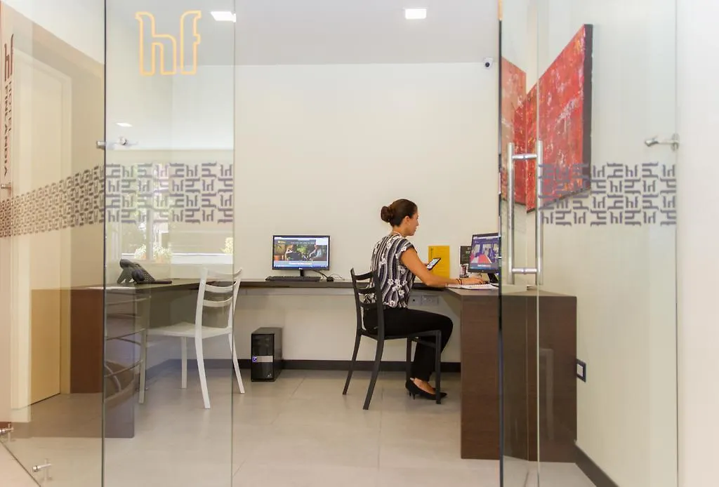 קיטו Hotel Finlandia 4*,
